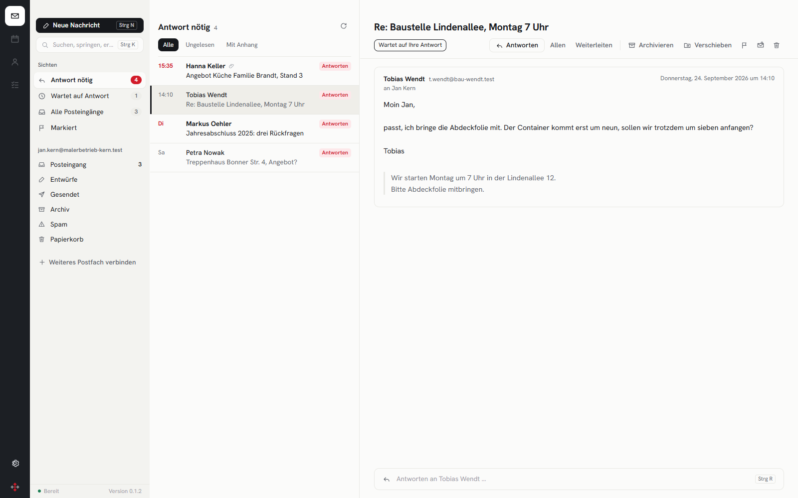 Fenster von net97Mail mit der Sicht „Antwort nötig“: vier Nachrichten, rechts die geöffnete Nachricht